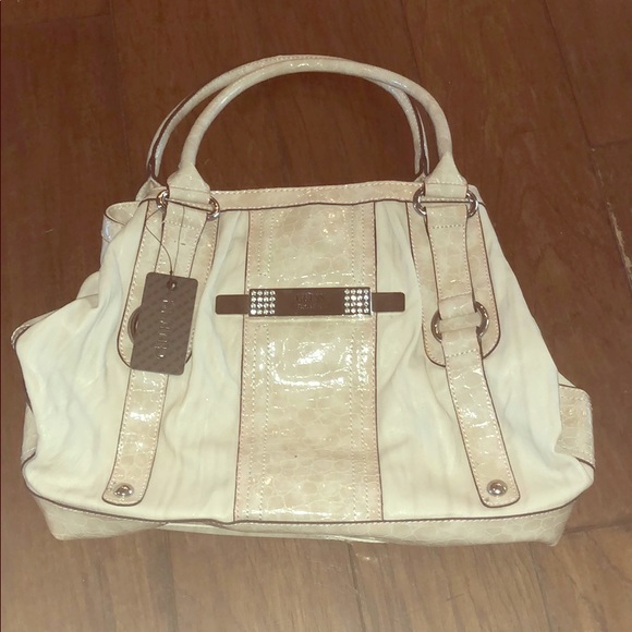 Guess Creme “Trisha” Bag with Wallet - Picture 1 of 7